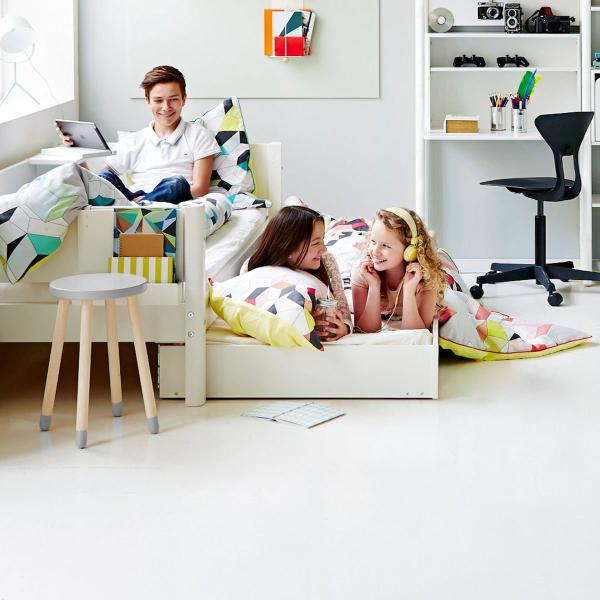 White Ausziehbett 90x190 mit Aufsteller weiß/weiß White Ausziehbett 90x190 mit Aufsteller weiß/weiß