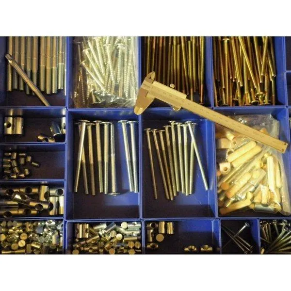 Individuelles kleines FLEXA-Schraubenpaket nach vorheriger Absprache